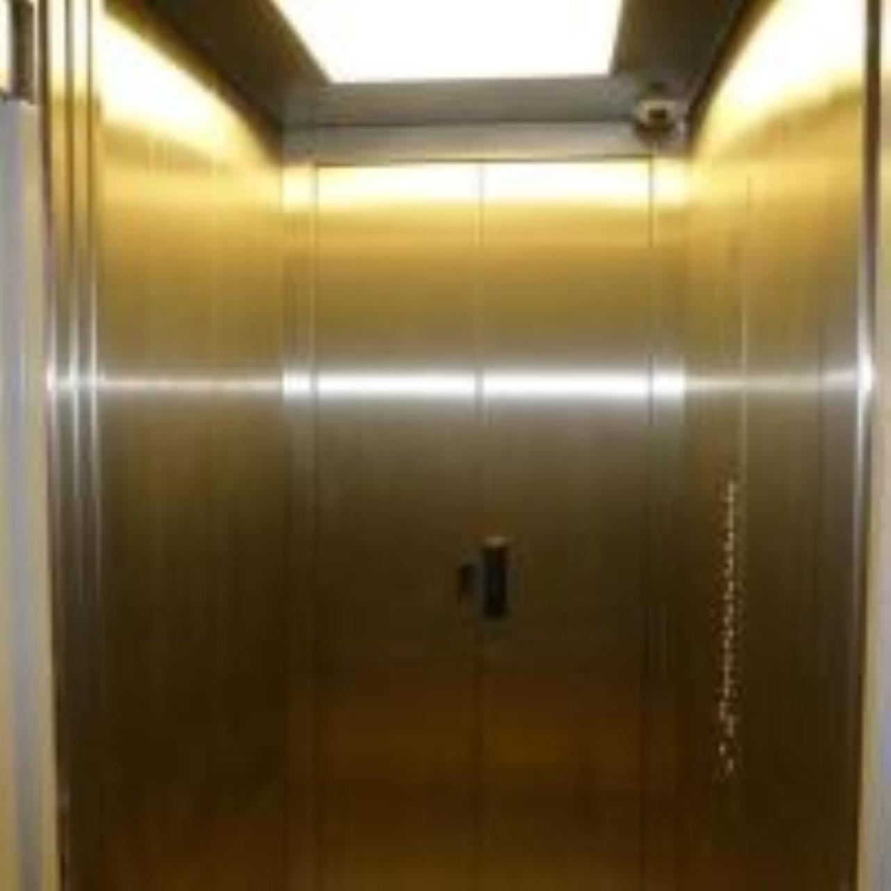 68 Qm # Fuer Alles & Fuer Jeden # # Etage 4 # Aufzug # Hochhaus * Mönchengladbach